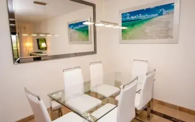 Marina Del Castillo 214