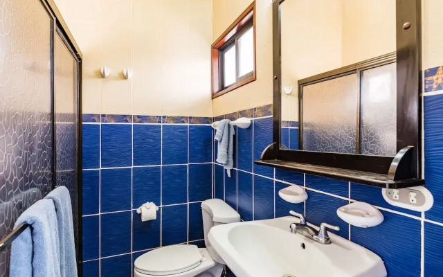 Witch's Rock Surf Camp Beachfront HOTEL