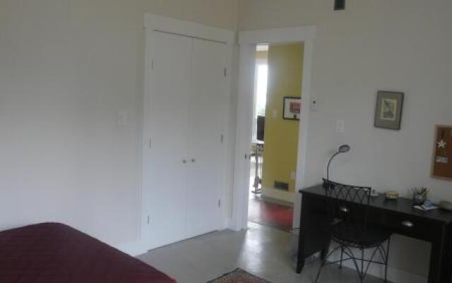 Tranquility Hill B & B