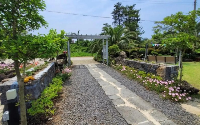 Jeju Hyeopjae Bliss Pension