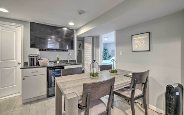 Modern DC Apartment ~ 6 Mi to National Mall!