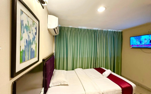Valley Hotel