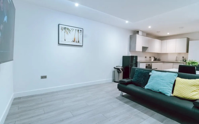 Stunning 1-bed Apartment in Purley