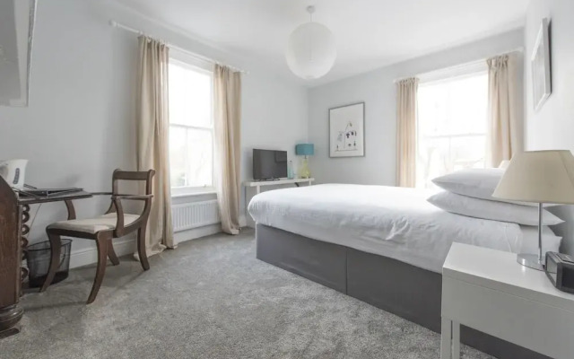 Holbein House B&B