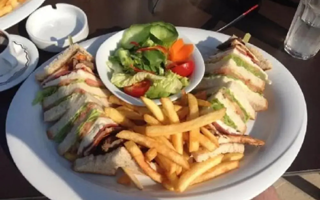 New Al Fateh Hotel Lahore