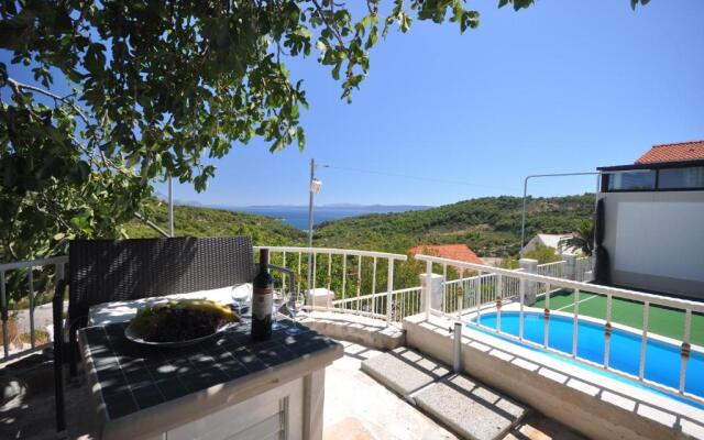 Holiday Home Gustirna