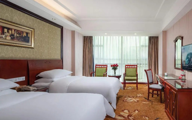 Vienna Hotel Huizhou Zhongxin