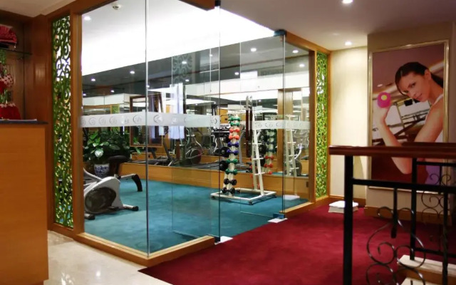 Aurum International Hotel