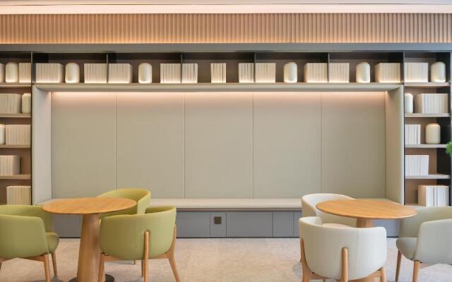 Ji Hotel Shanghai Jiangsu Road Subway Station