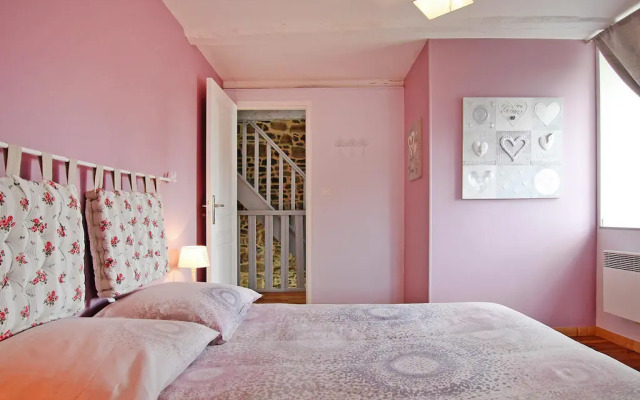 Holiday home on a Norman property,  semi-detached, Bacilly