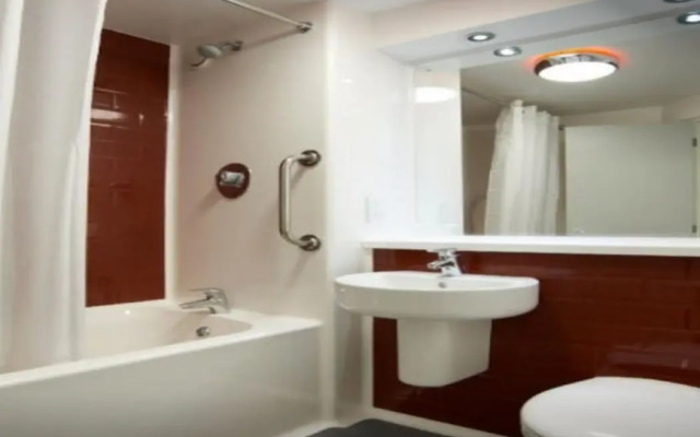 Travelodge Woking Central