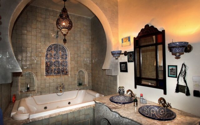 Riad Lune et Soleil