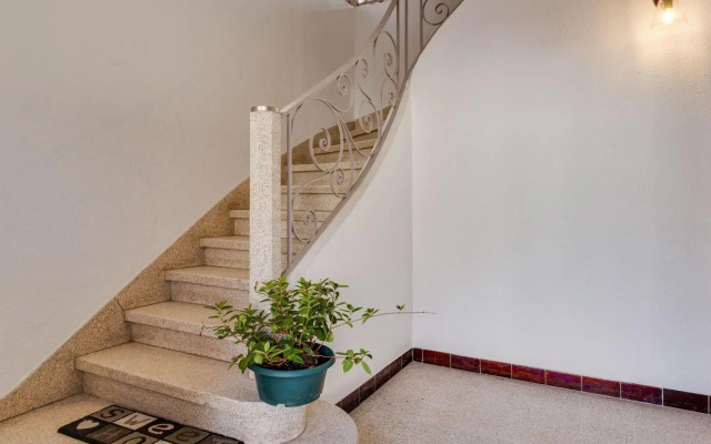 Alluring Holiday Home in Estagel with Private Pool