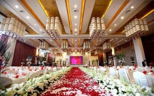 Sichuan Tennis International Hotel Main Building