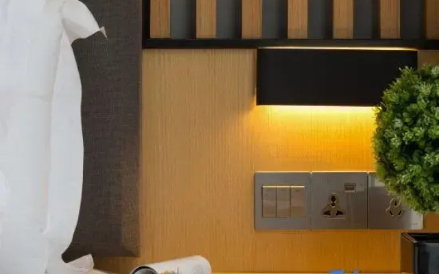 Sfeel Designer Hotel (Chengdu Jiuyan Bridge Shop)