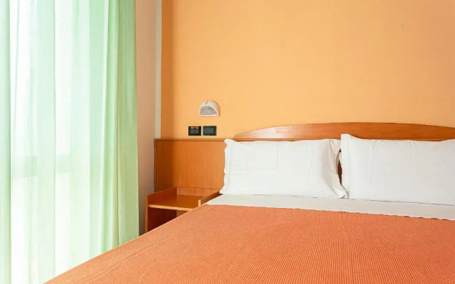 Little Hotel