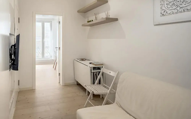 Downtown Modern Apartments I by Homing