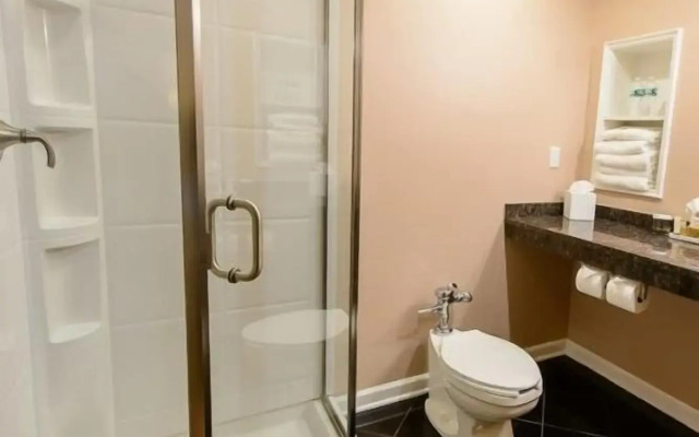 Norwalk Inn & Conference Center