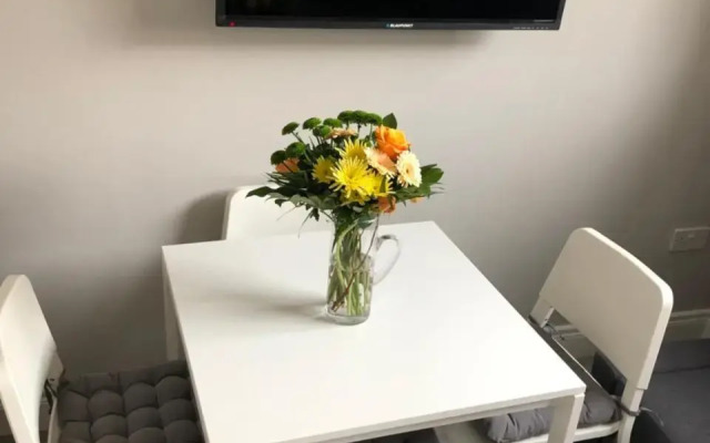 Beechwood Garden Suite