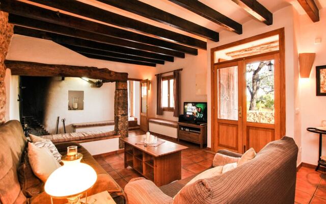 Authentic Rustic Finca With Private Pool Centrally Located