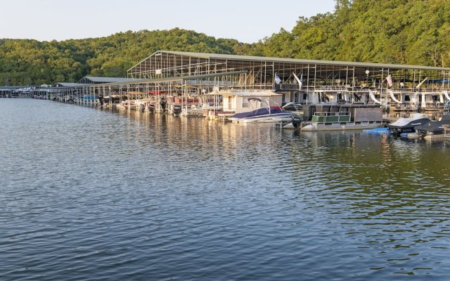 Dale Hollow Lake State Resort Park