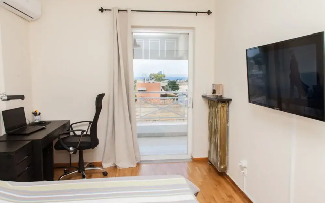 Modern apt.with sea view in Glyfada
