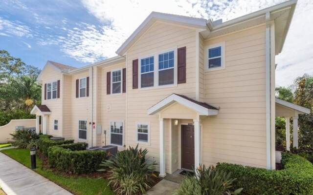 Villa Gusta - Lucaya Village