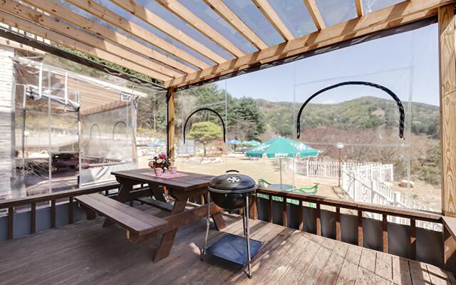 Yangpyeong Lodge House Pension (Pets Friendly)