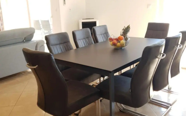 Apartment Tomo