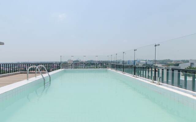 Lovely Business Loft Pool BBQ & Views