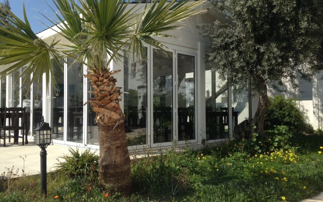 Costa Sariyaz Hotel