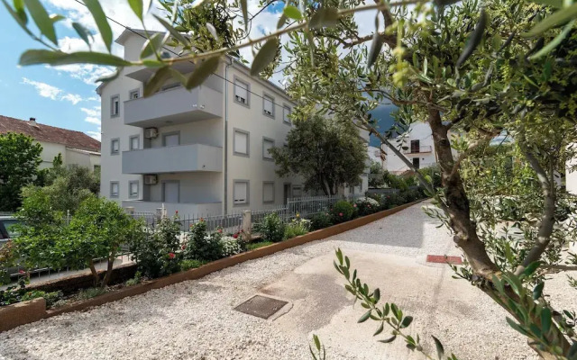 Villa Eight by Villa Kuzmanic