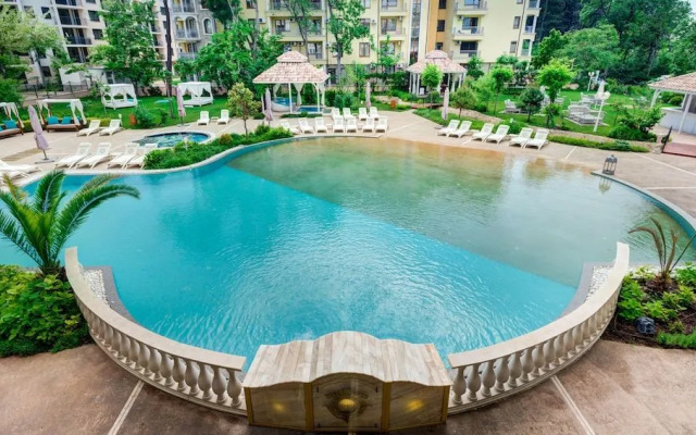 Venera & Anastasia Palace Apartments