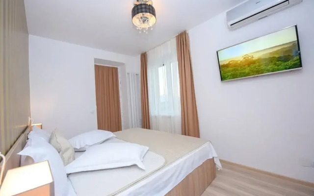 Privilege Apartment - Two Bedrooms - 5 Guests - Cismigiu Gardens