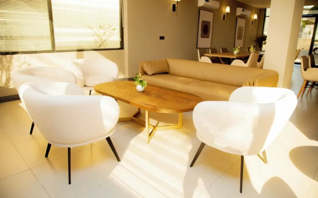 New Amaan Hotel