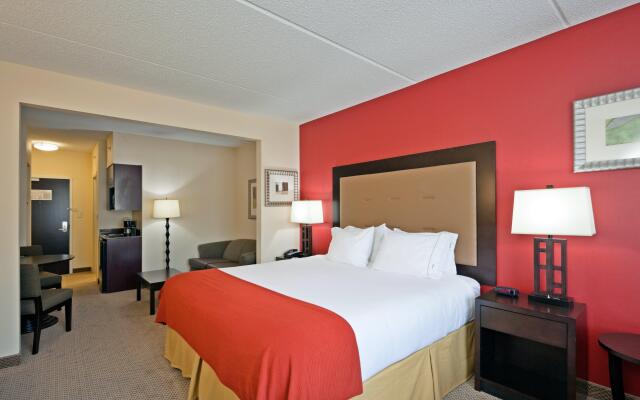 Holiday Inn Express Hotel & Suites Kodak East - Sevierville by IHG