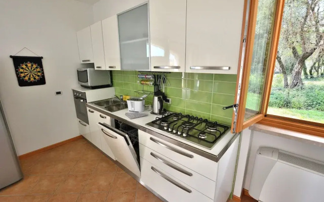 Apartment Fabiola With Pool Lake View