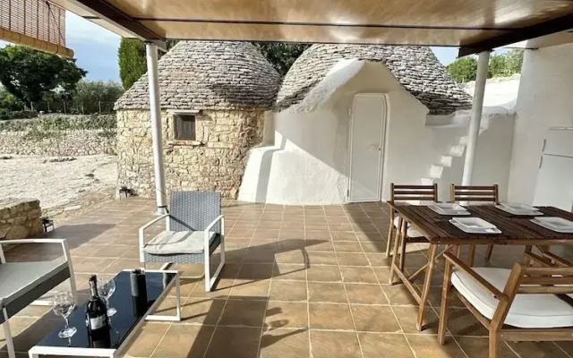 -trulli In The Contrada-