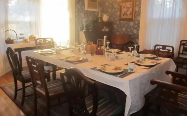The Dawson House Bed & Breakfast