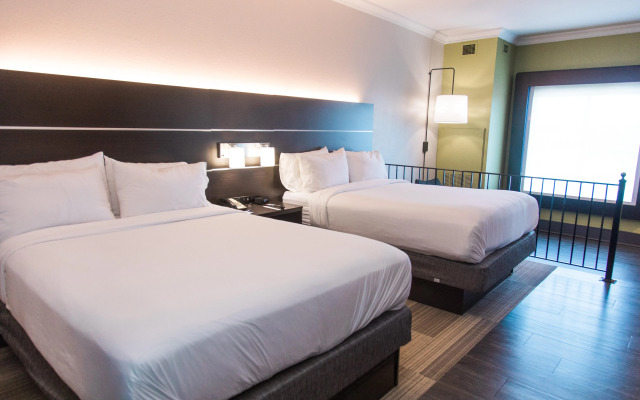 Holiday Inn Express & Suites Columbia-Fort Jackson by IHG