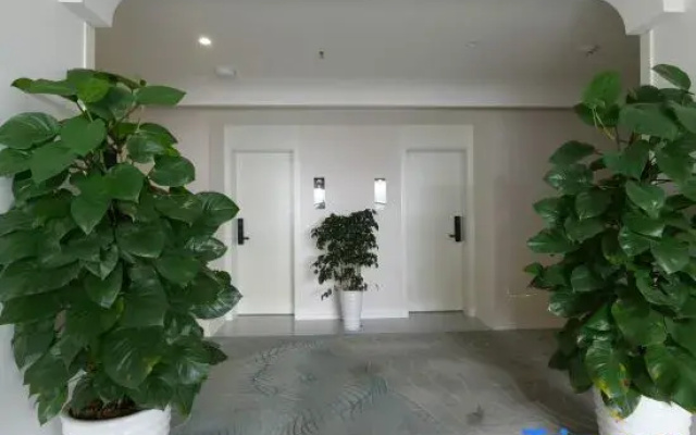 Qifeng Hotel