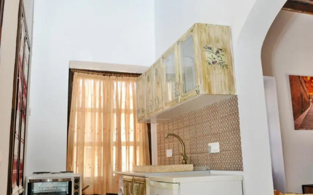 Meandros Suite in Old Town