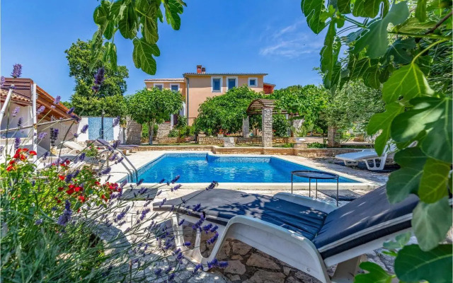 Holiday home Medulin 33