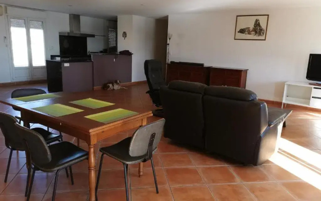 HéBERGEMENT 110 MèTRES CARRéS AVEC TERASSE