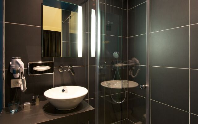 Le NexHotel