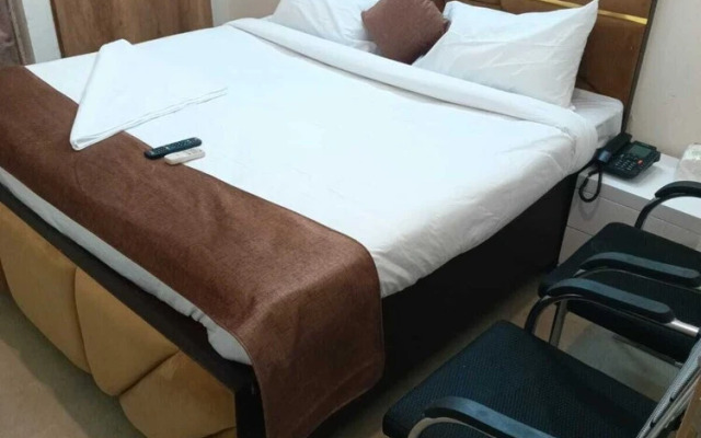 Soooper Hotel