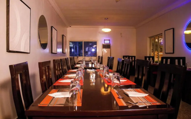 De Guest Pride Hotel and Suites