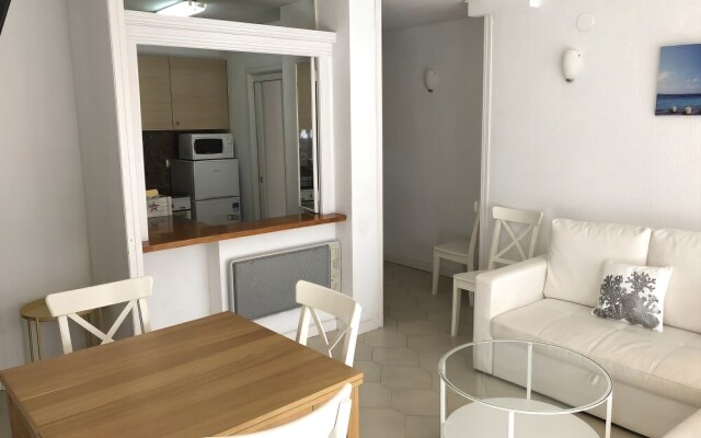 T&H Novelty 114 Family Apartment Salou