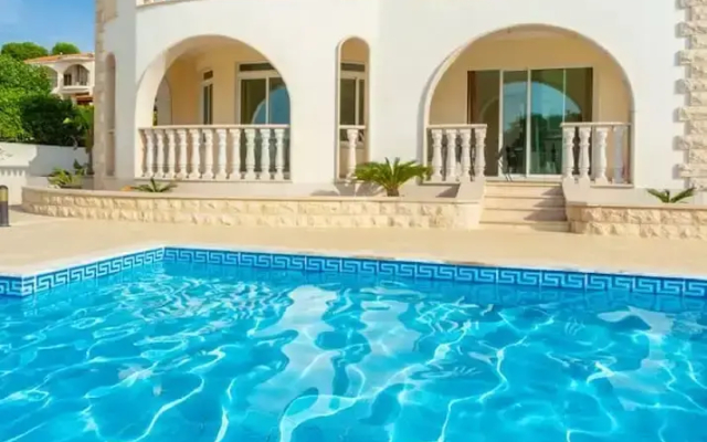 Villa Komissa in Argaka