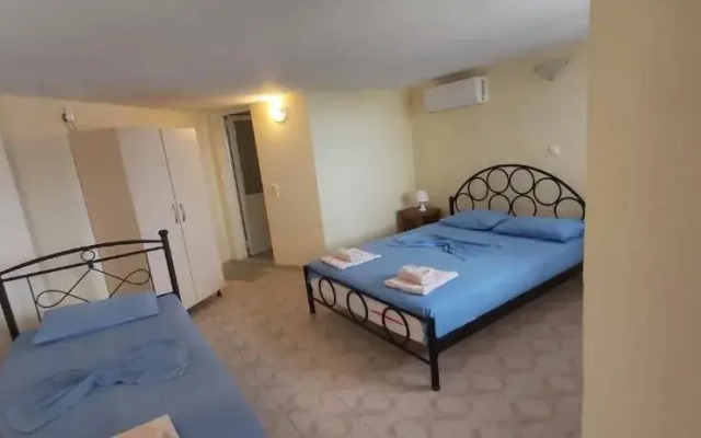 Magic Ionian Apartments & Rooms